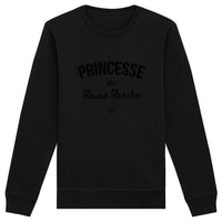 Princesse en blouse blanche