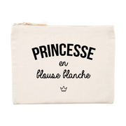 Princesse en blouse blanche